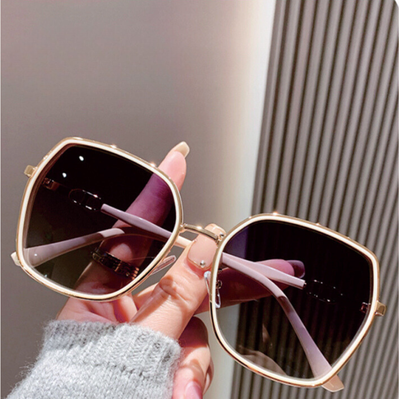 Rose Gold Square Gradient Gray Sunglasses